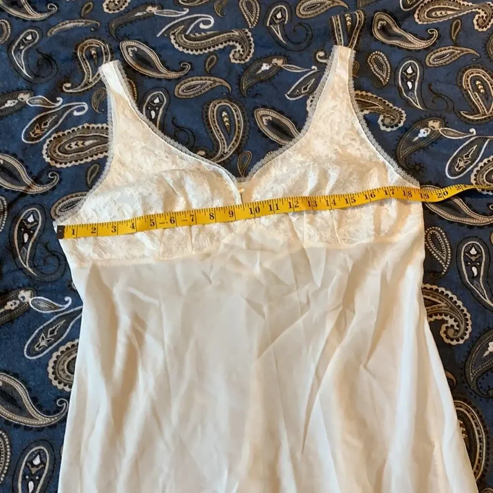 Vintage Barbizon cream‎ midi slip with lace bust, large or 20 - Picture 8 of 11